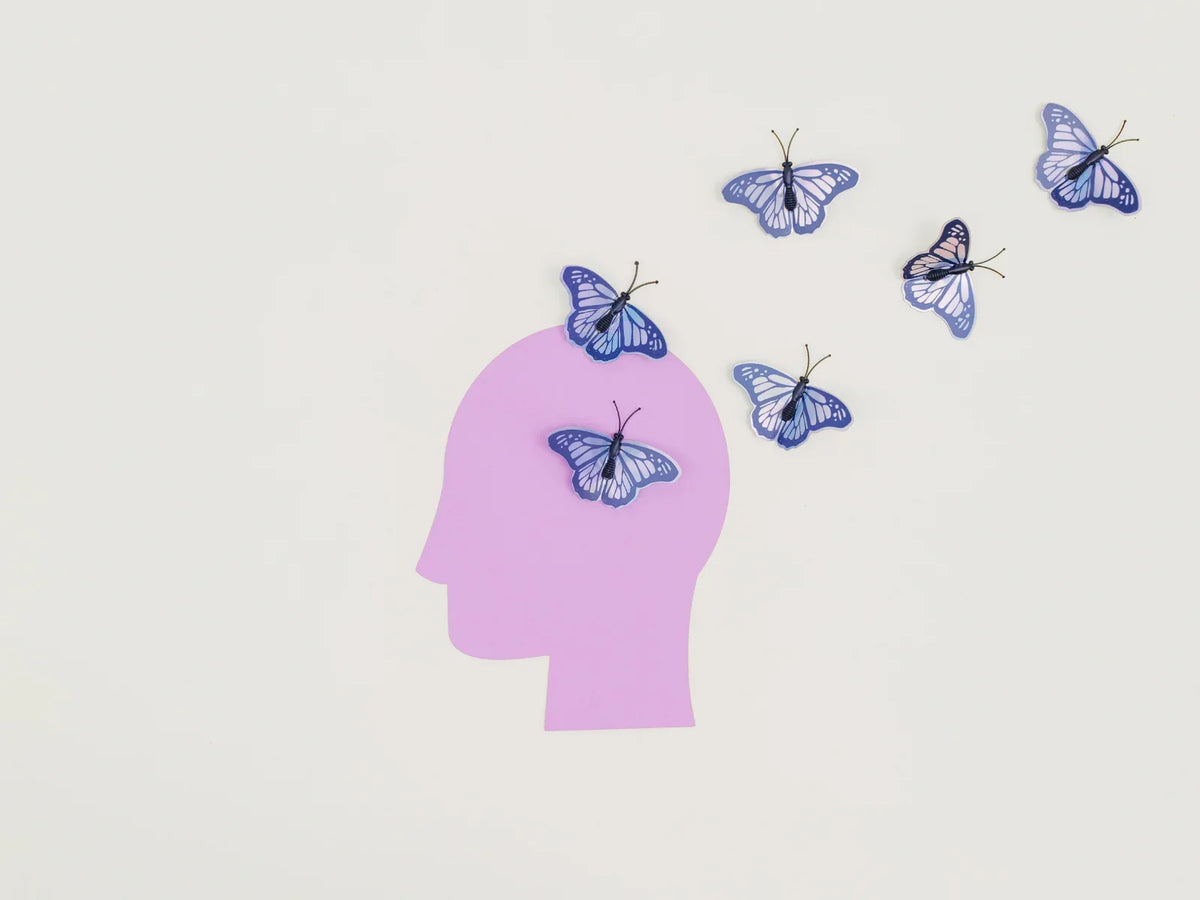Pourquoi sommes-nous si critiques envers notre corps ? Le poids du regard des autres